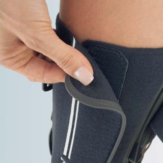 sanitariaweb en p1162091-fgp-m-4-s-comfort-functional-4-point-knee-pads-for-acl-pcl-with-physioglide-joint 003