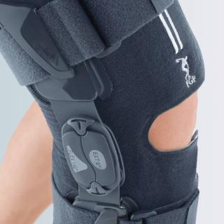 sanitariaweb en p1162091-fgp-m-4-s-comfort-functional-4-point-knee-pads-for-acl-pcl-with-physioglide-joint 009