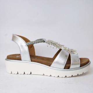 sanitariaweb en p1067013-on-foot-three-strap-brown-suede-sandals 012