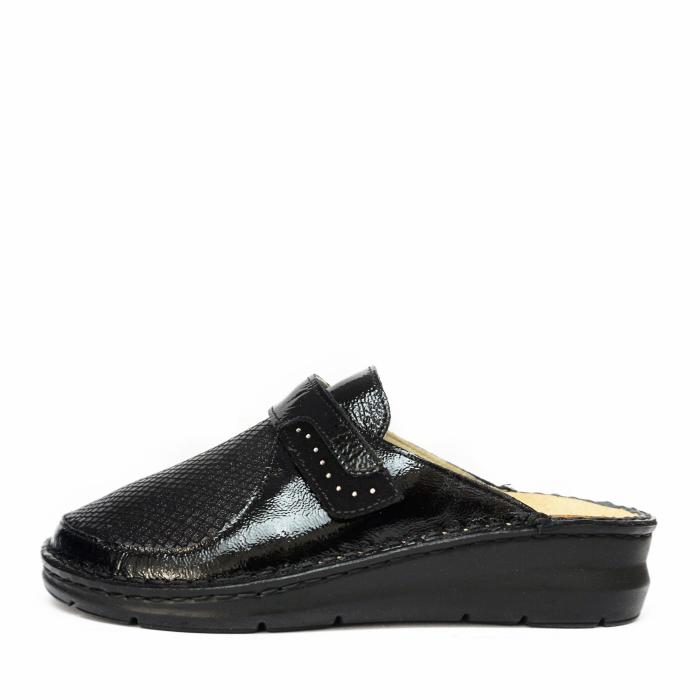 SUSIMODA SLIPPERS IN BLACK AND STRETCH SHINY LEATHER WITH STRAP AND REMOVABLE FOOTBED - photo 2