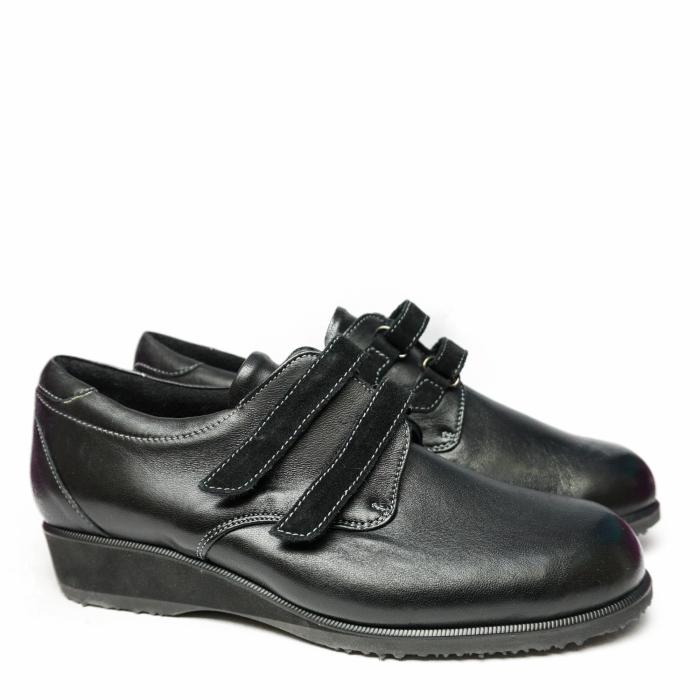 DUNA ORTHOPEDIC SHOE IN BLACK LEATHER WITH DOUBLE STRAP AND WIDE FIT